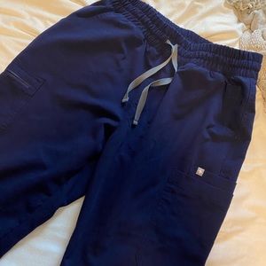 Figs Navy High-waisted Yola - Petite Skinny Scrub Pants (Medium petite)